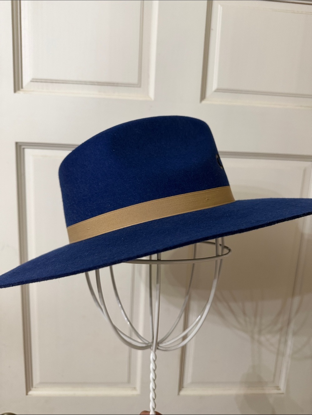 Classic Wide-Brim Felt Hat in Navy with Tan Band - Picture 3 of 8